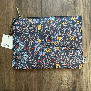 NEW!! Nota Floral Print Clutch Pouch Wallet, Zippered, Mini